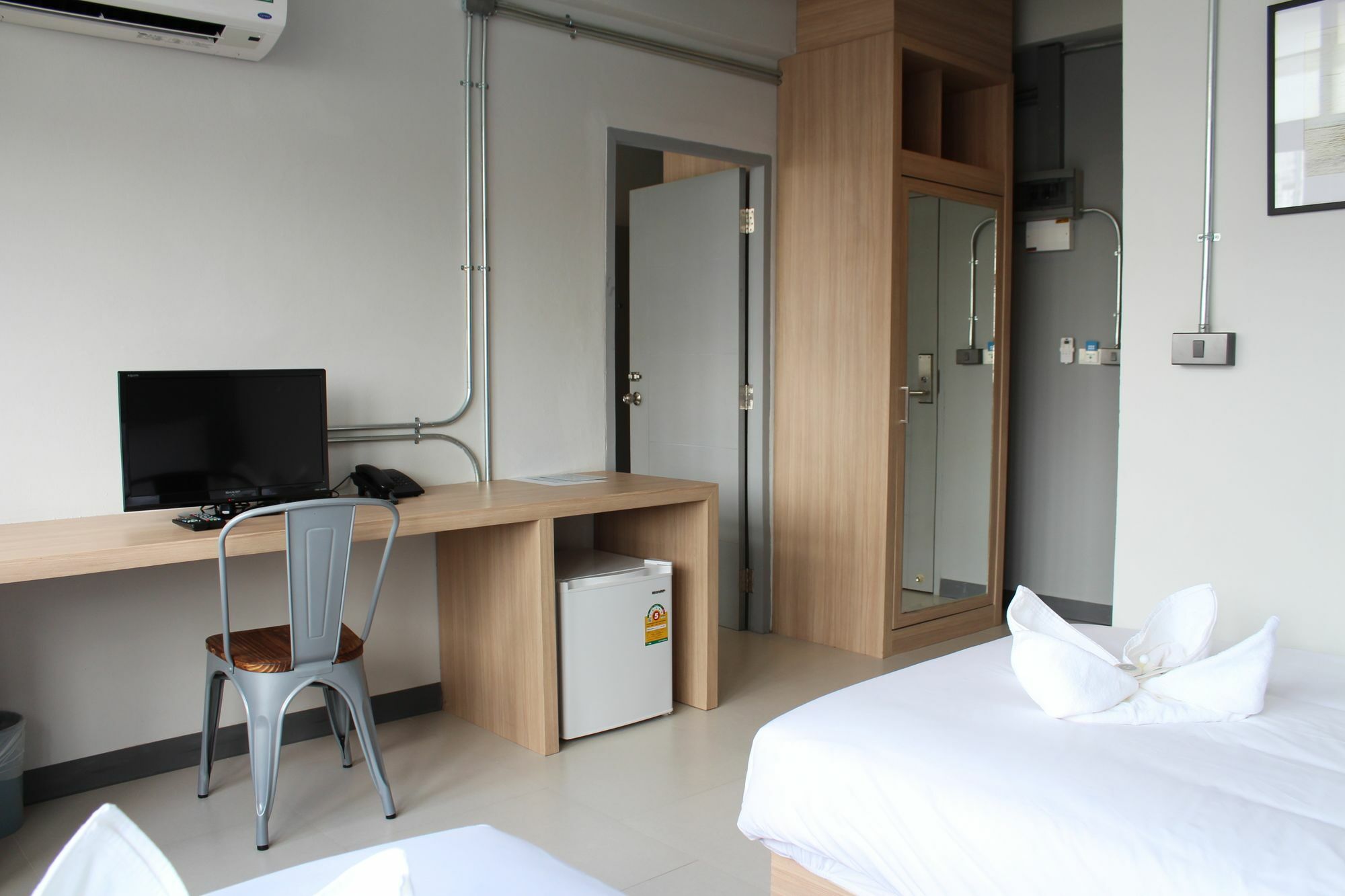 Rajthani Hotel - Sha Certified Surat Thani Luaran gambar